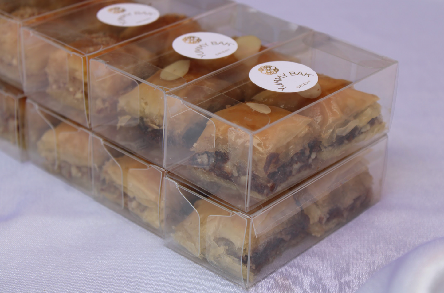 Guest box of 2 baklava