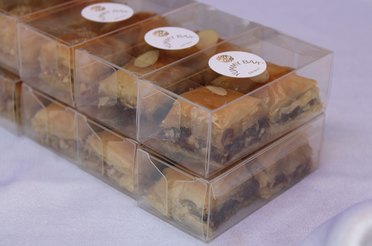 Guest box of 2 baklava